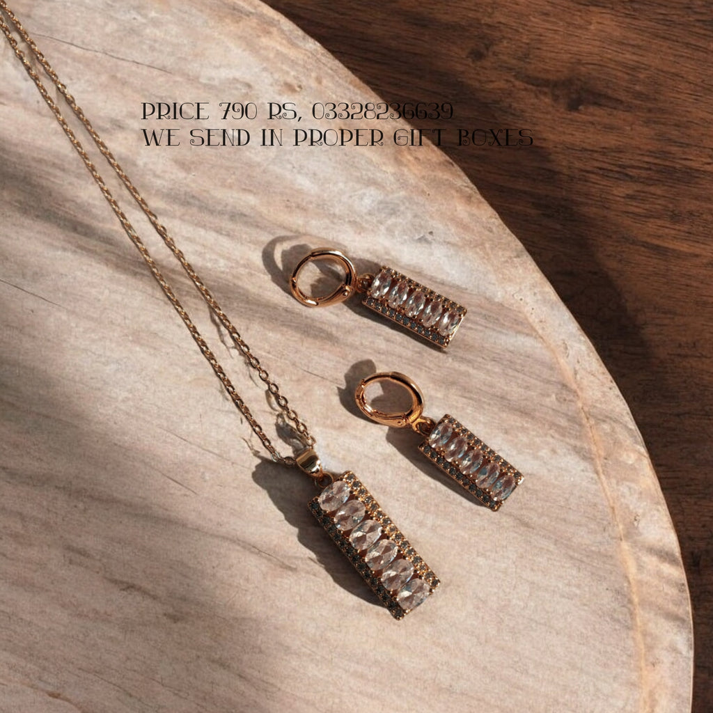 Gold plated Pendant set with gold plated chain