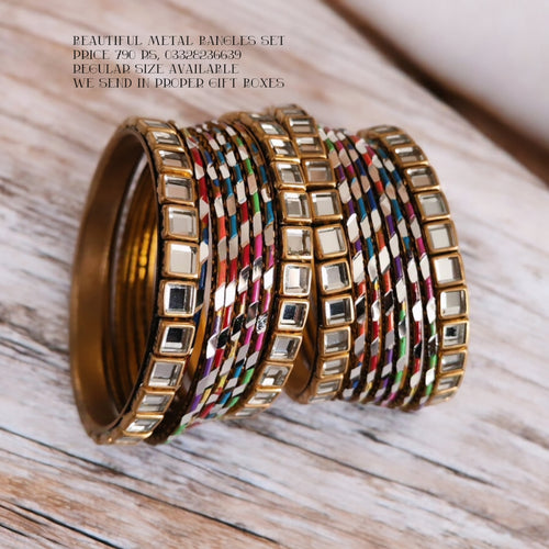 Beautiful Metal, mirror studded set