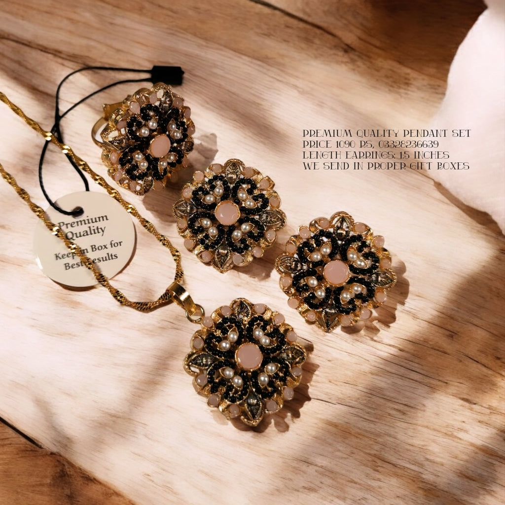 Premium quality pendant set with chain