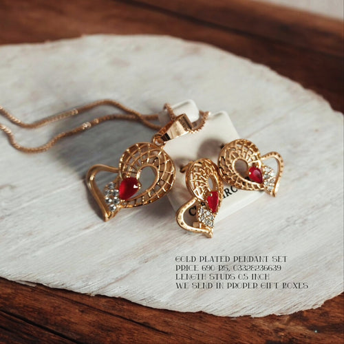 Gold plated pendant set