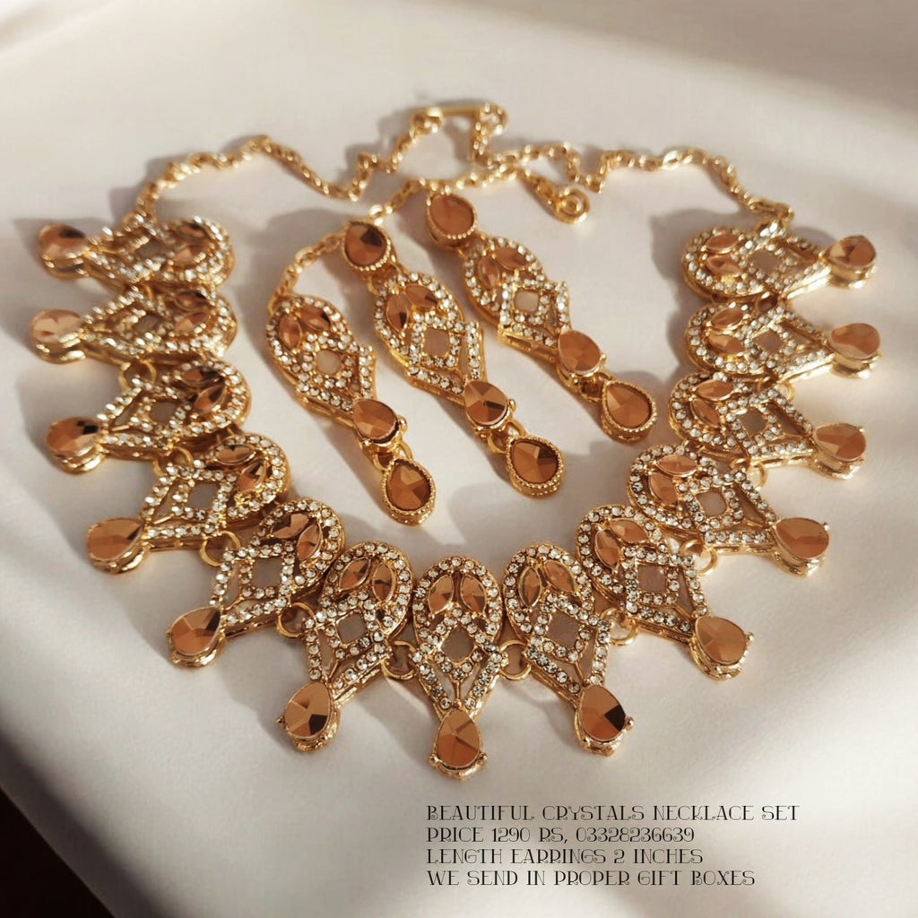 Beautiful crystals Necklace set