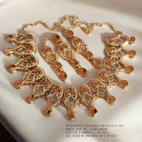 Beautiful crystals Necklace set