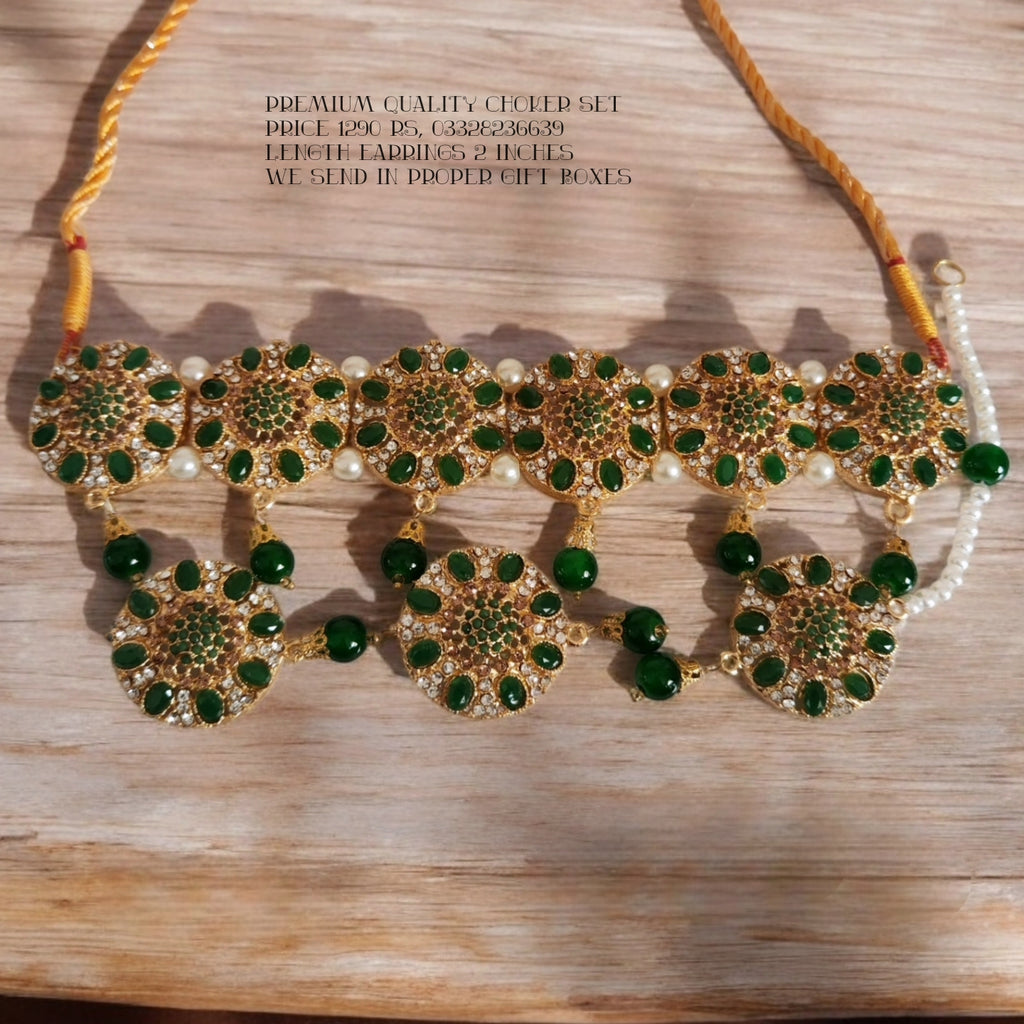 Beautiful choker set