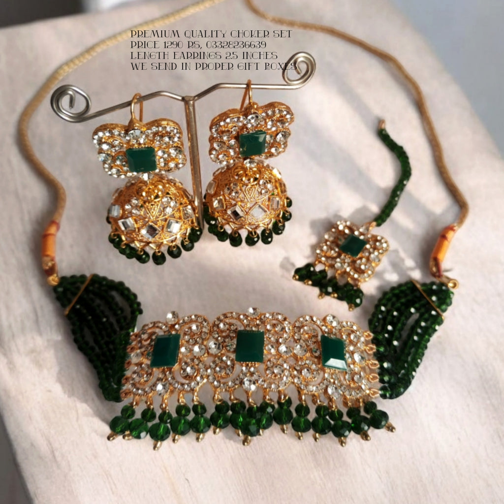 Beautiful choker set