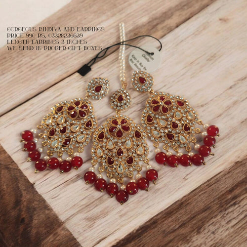Gorgeous Bindiya and Earrings