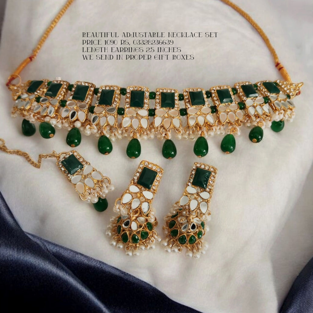 Beautiful Kundan Necklace set