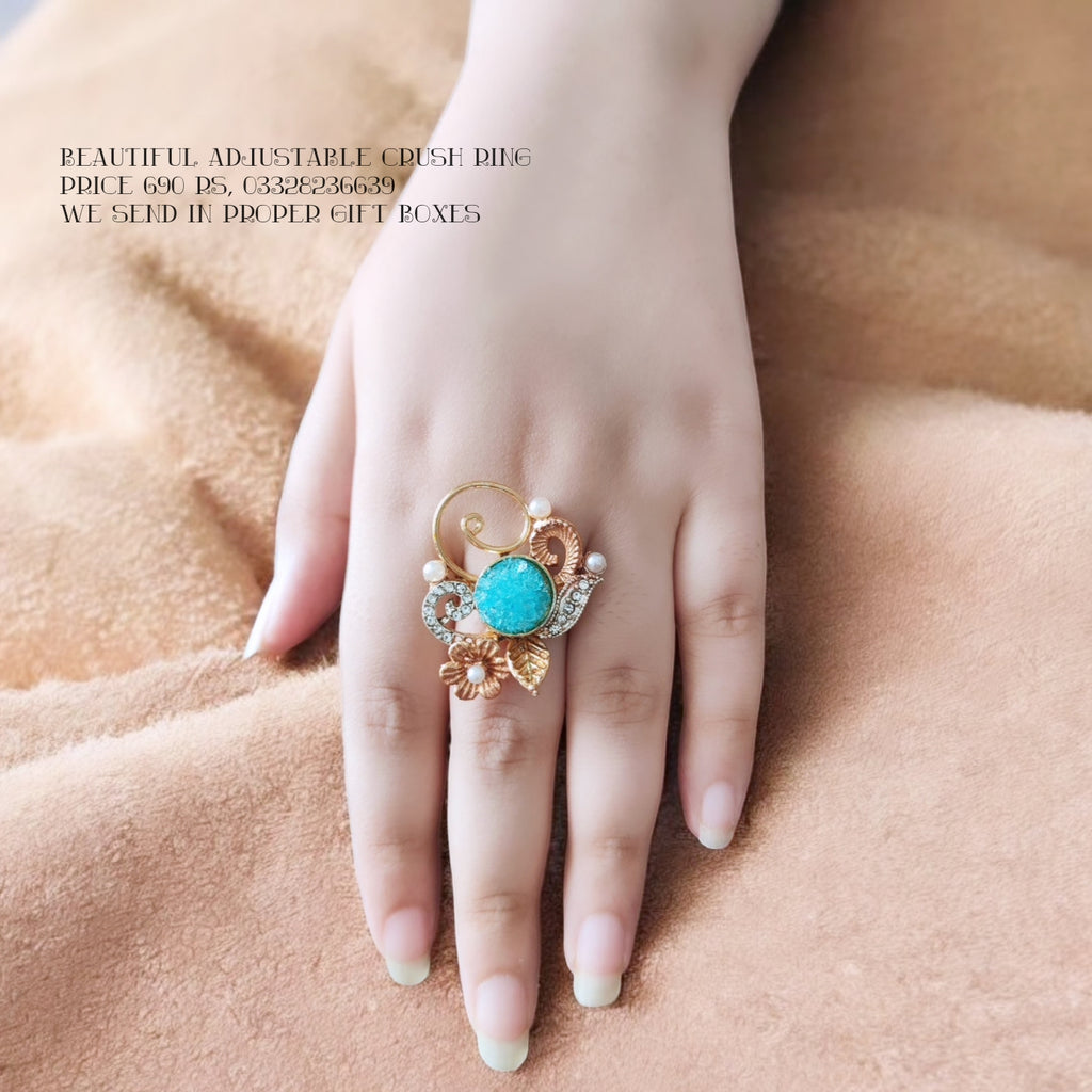Beautiful adjustable Crush Ring