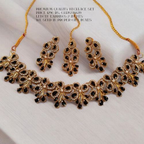 Gorgeous Crystals Necklace set