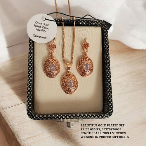 Gorgeous Gold plated Pendant set