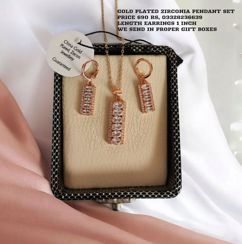 Gold plated Pendant set with gold plated chain