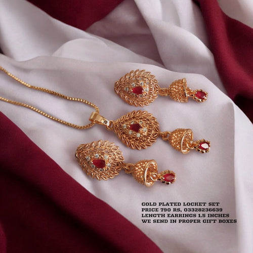 Beautiful Gold Plated Locket Set