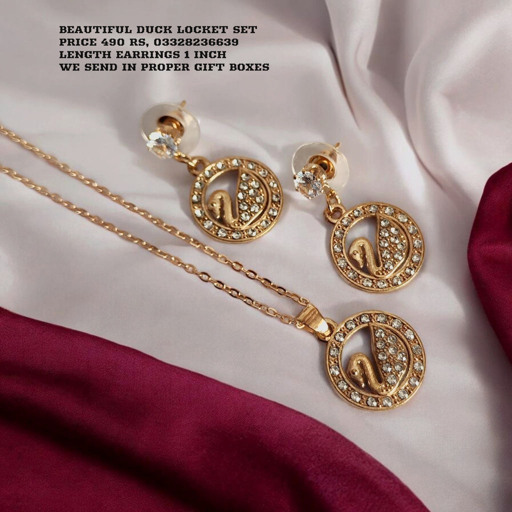 Gorgeous Duck Pendant set