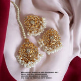 Gorgeous Bindiya and Earrings