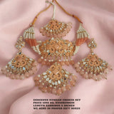 Gorgeous choker set
