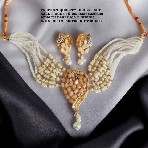 Beautiful choker set