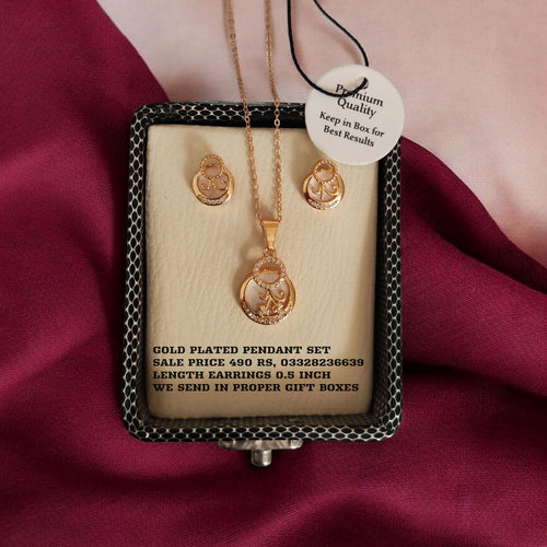 Beautiful Gold plated Pendant set