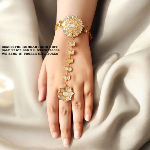Beautiful, adjustable kundan Slave Bracelet