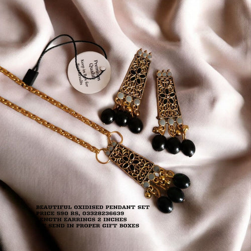 Beautiful oxidized pendant set