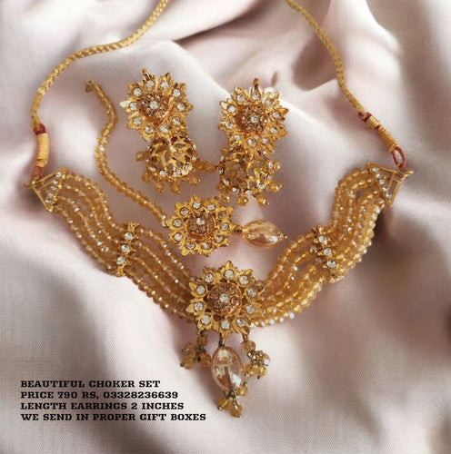 Premium quality choker set