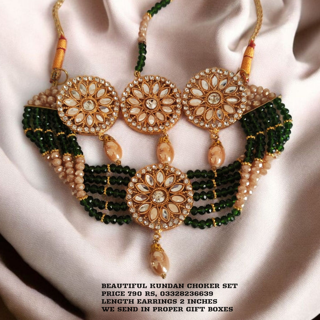 Kundan studded gorgeous choker set