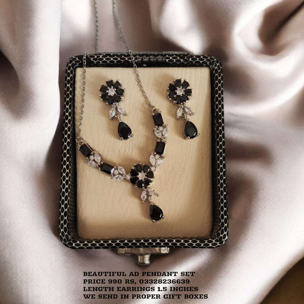 Gorgeous AD Pendant set