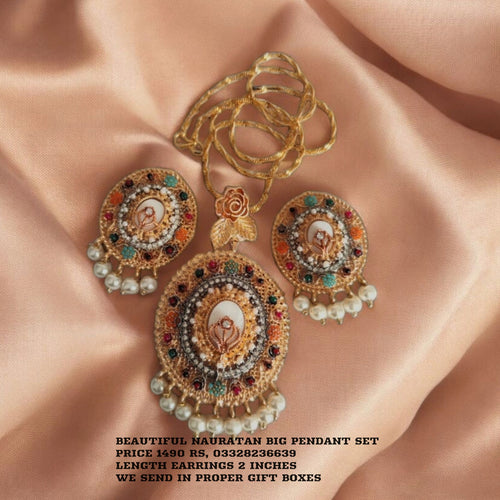 Premium Nauratan big Pendant set