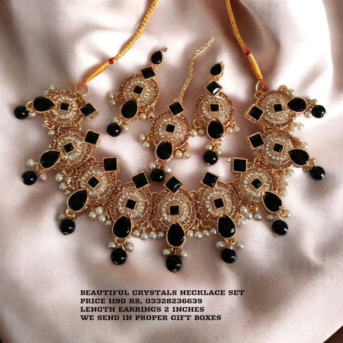 Beautiful crystals Necklace set
