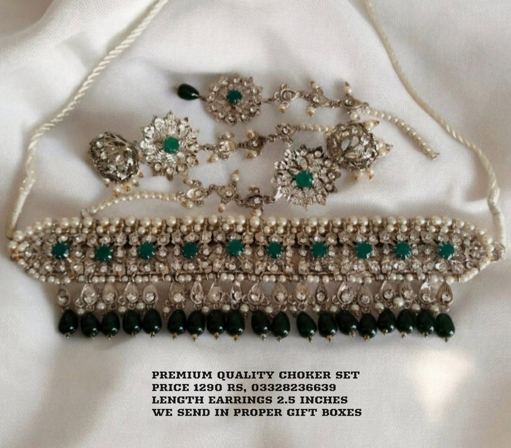 Gorgeous Choker set