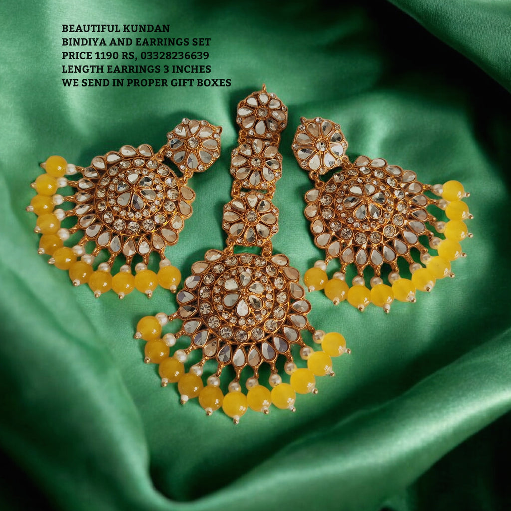 Gorgeous Bindiya and Earrings
