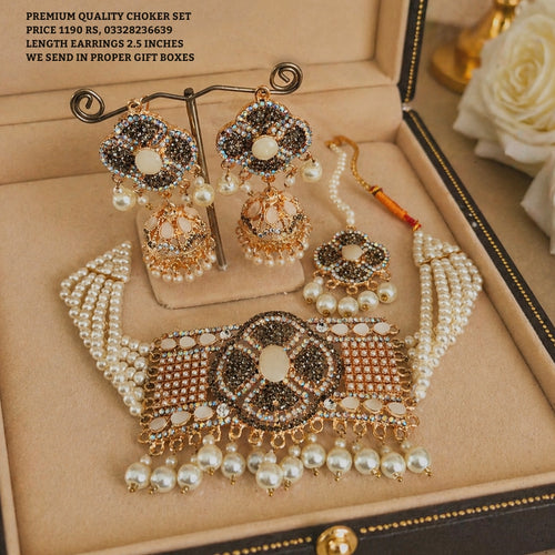 Beautiful Choker set