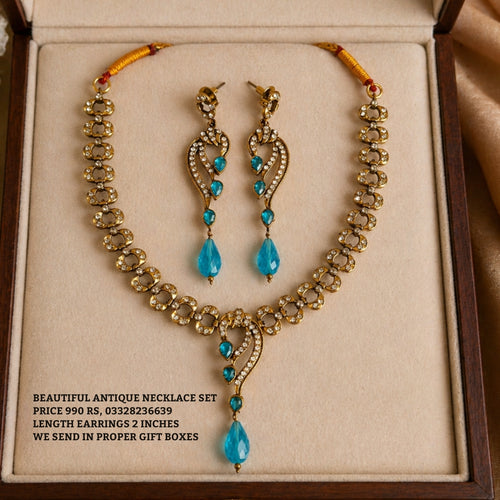 Beautiful Antique Necklace Necklace set