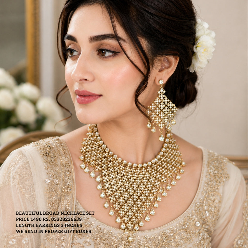 Beautiful Broad Silver Necklace set