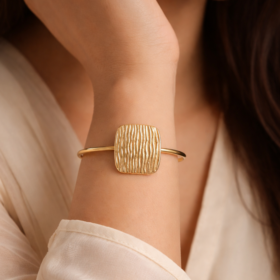Beautiful Stainless steel adjustable Bracelet