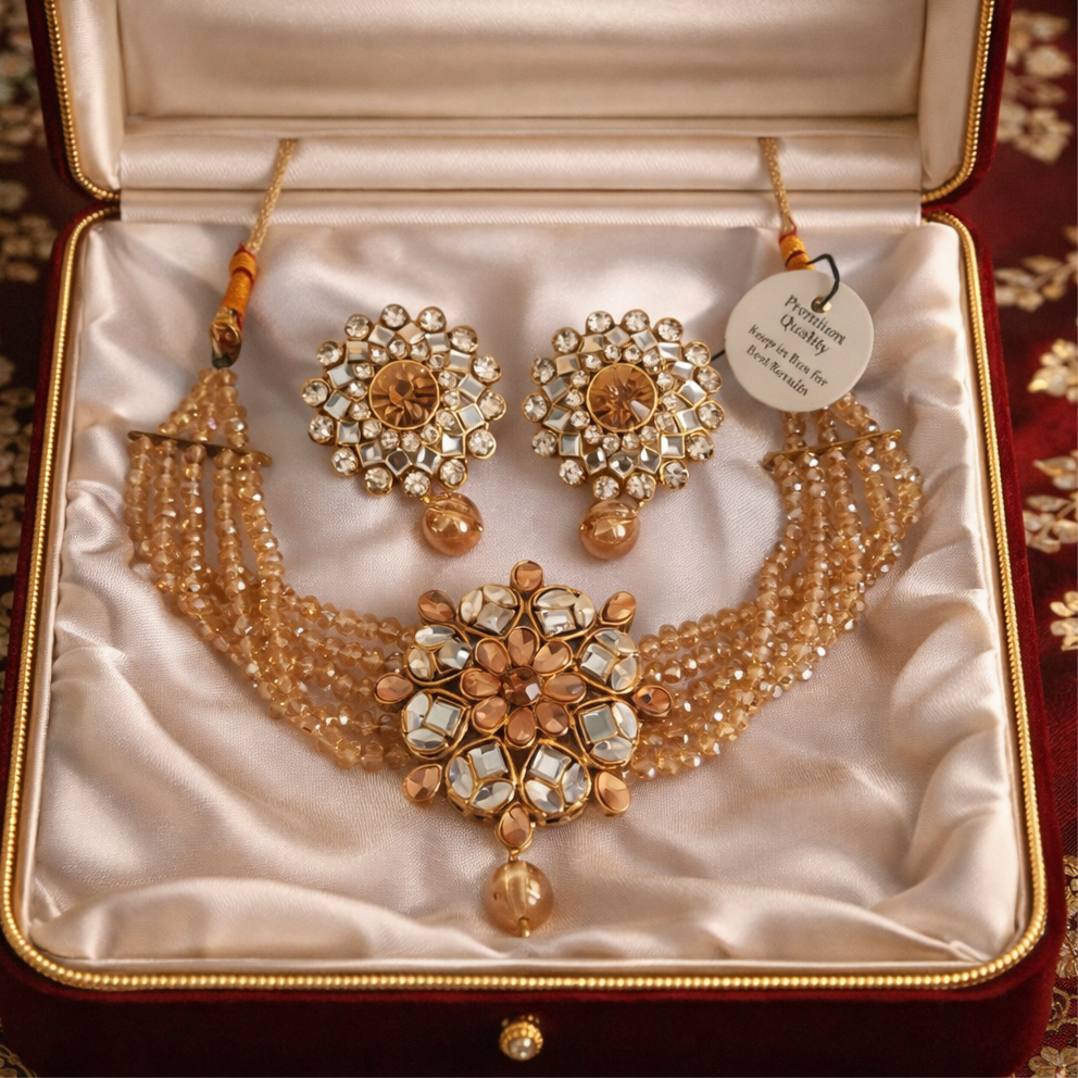 Beautiful Kundan choker set