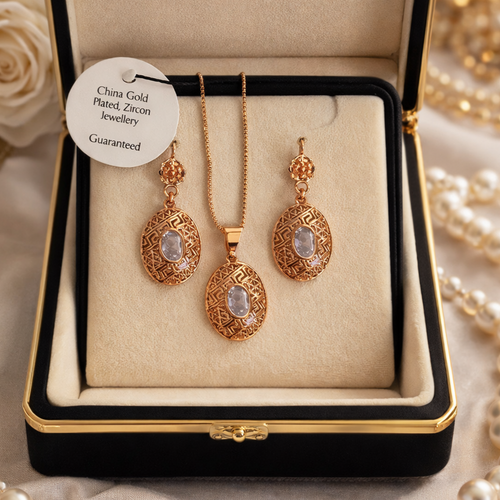 Gorgeous Gold plated Pendant set