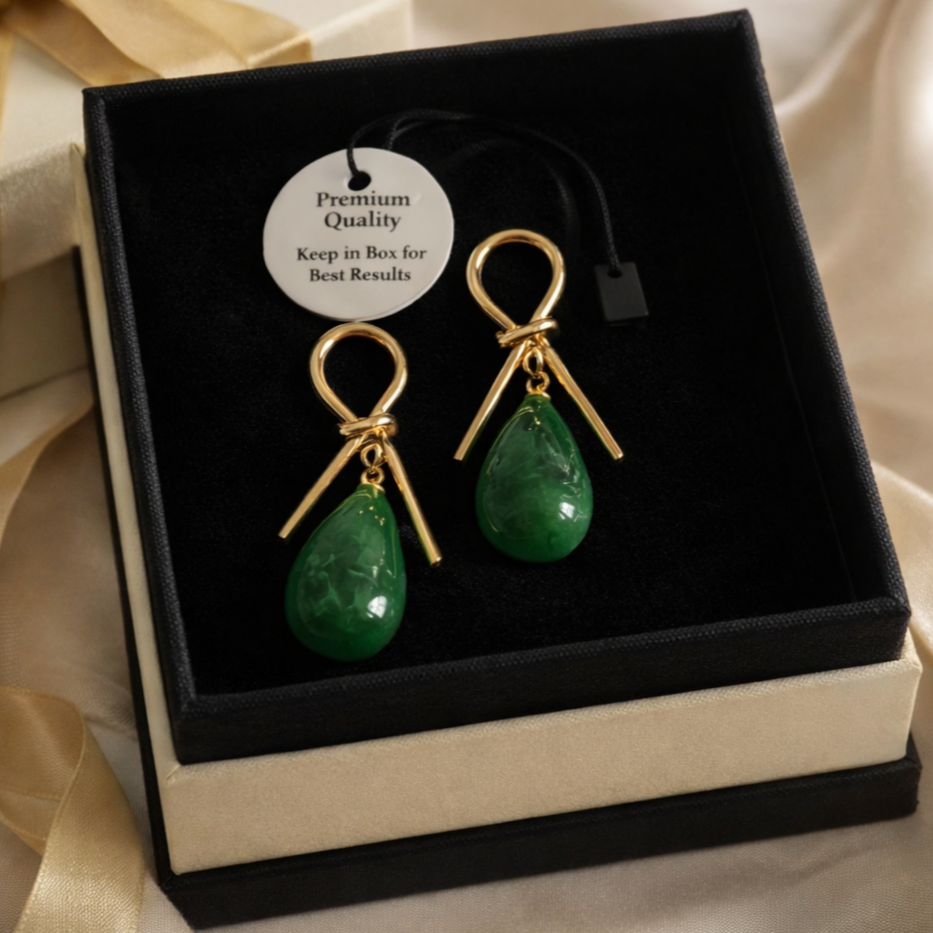 Beautiful Emerald green Earrings