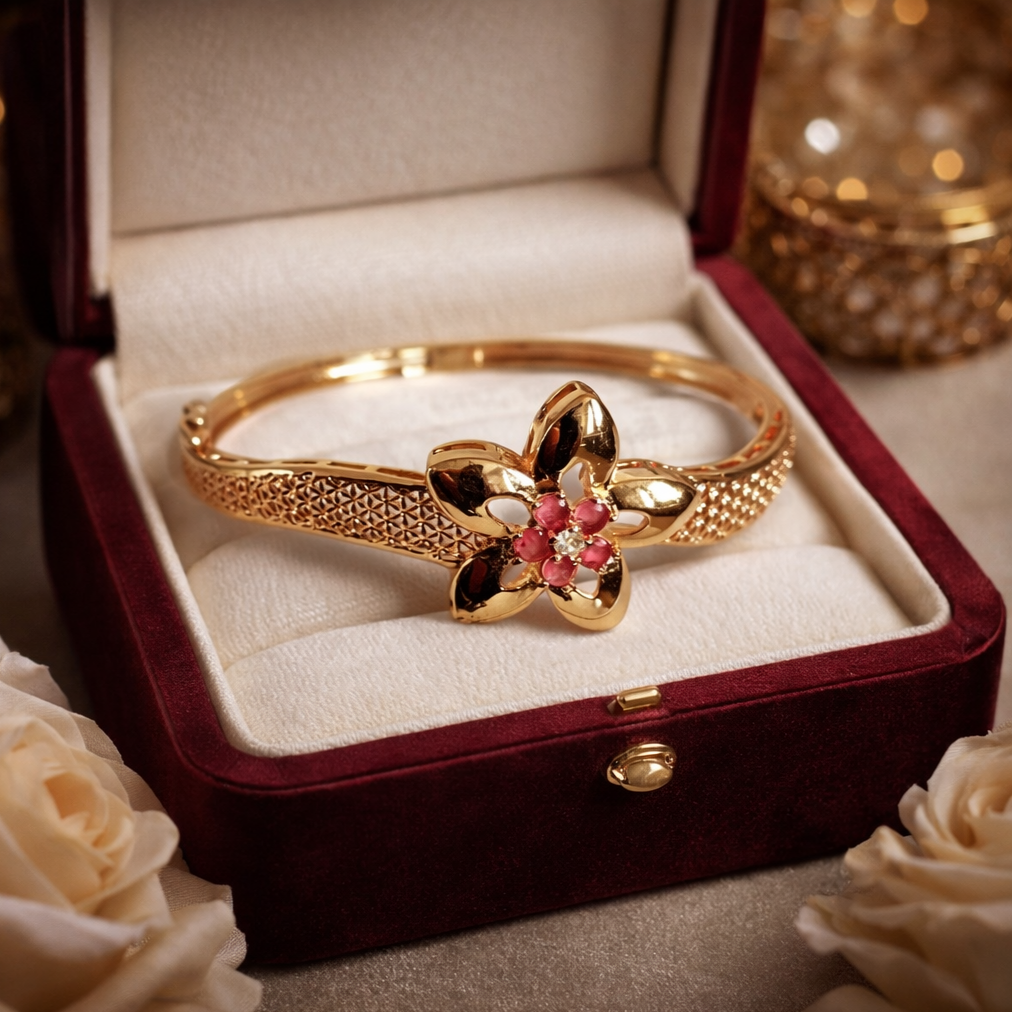 Gold plated, openable bracelet