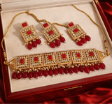 Beautiful Kundan Studded choker set