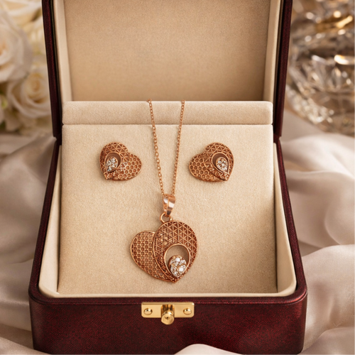 Gold plated beautiful pendant set