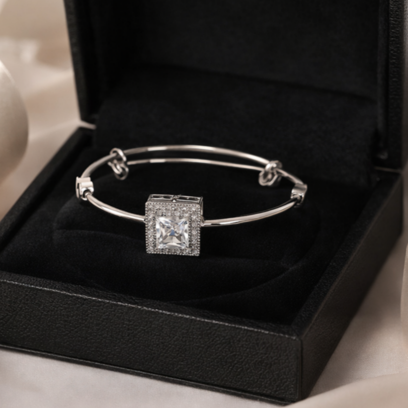 Beautiful adjustable zircon bracelet