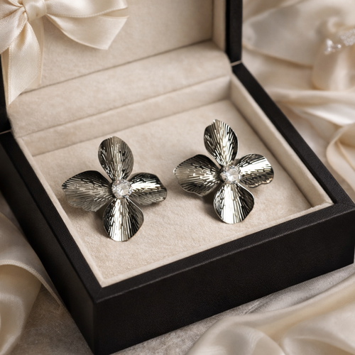 Beautiful flower studs
