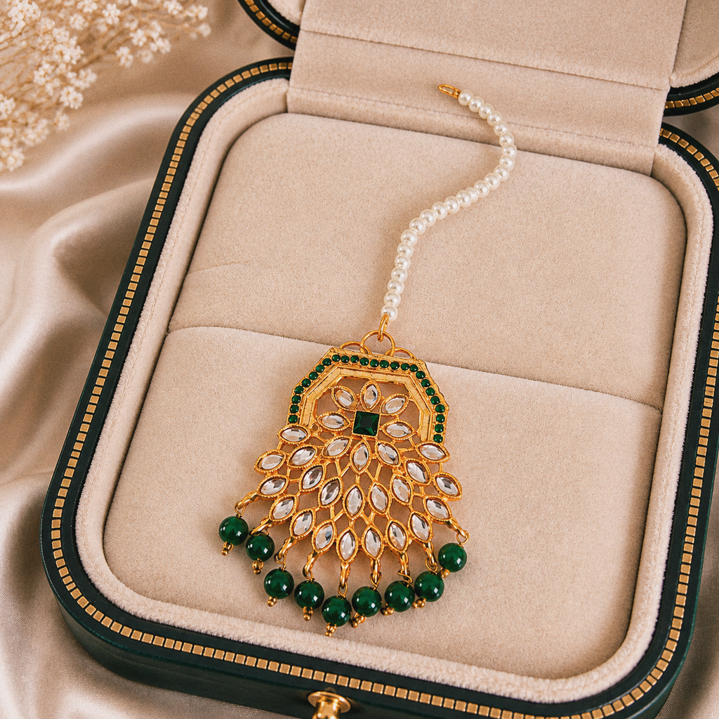 Beautiful Kundan Bindiya