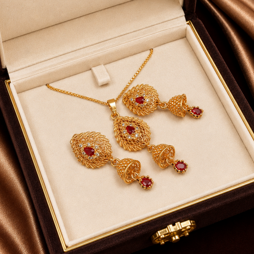 Beautiful Gold Plated Locket Set