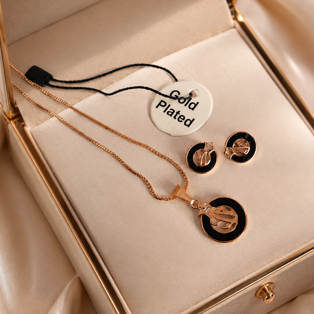 Beautiful Small Pendant set