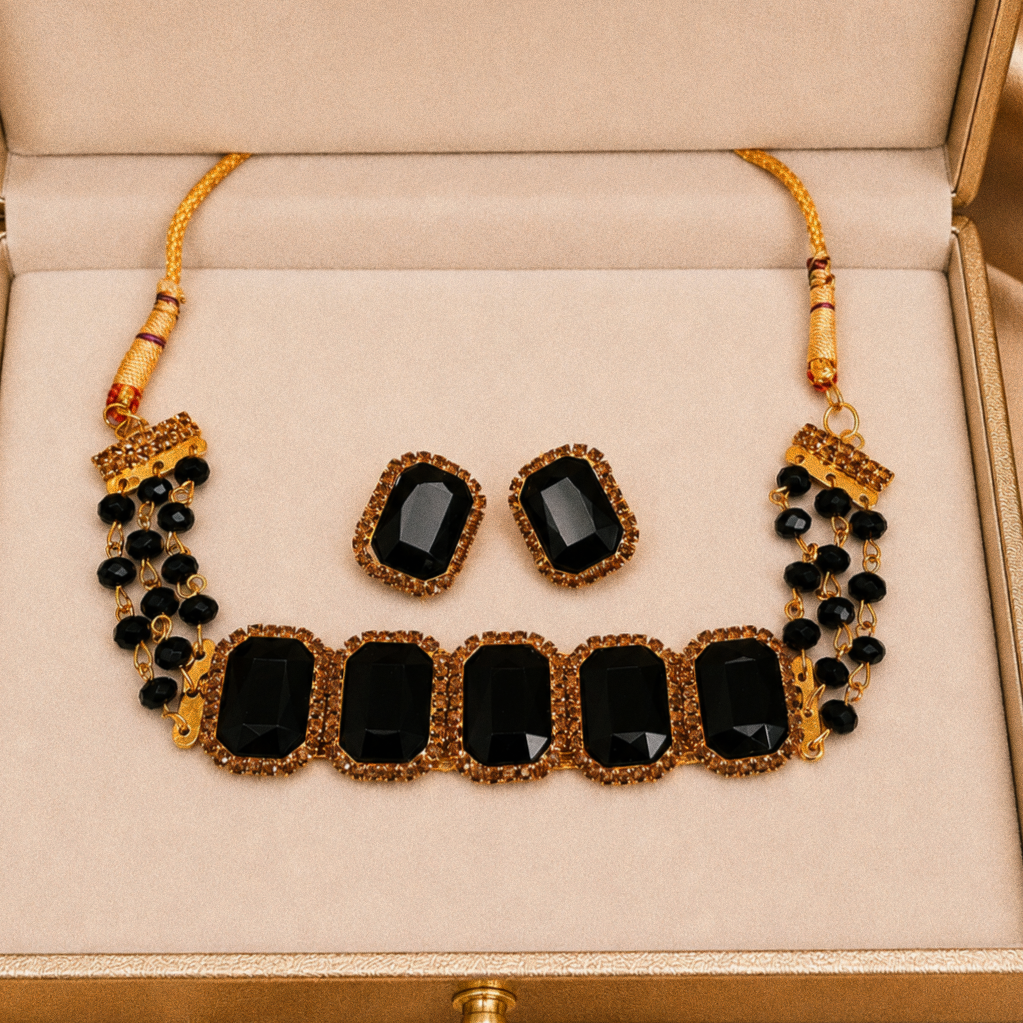 Beautiful choker set