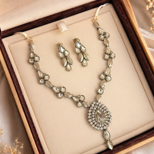 Beautiful Indian Necklace set