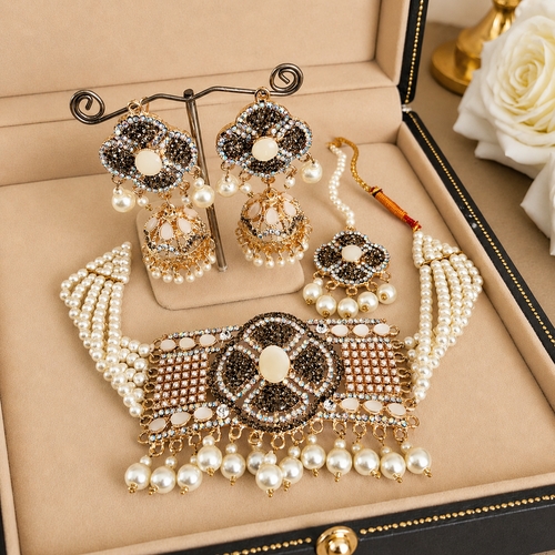 Beautiful Choker set