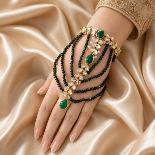Beautiful adjustable Hand cuff