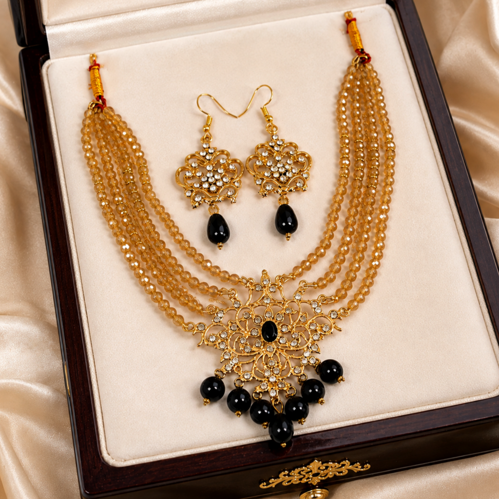 Beautiful Short Maala set