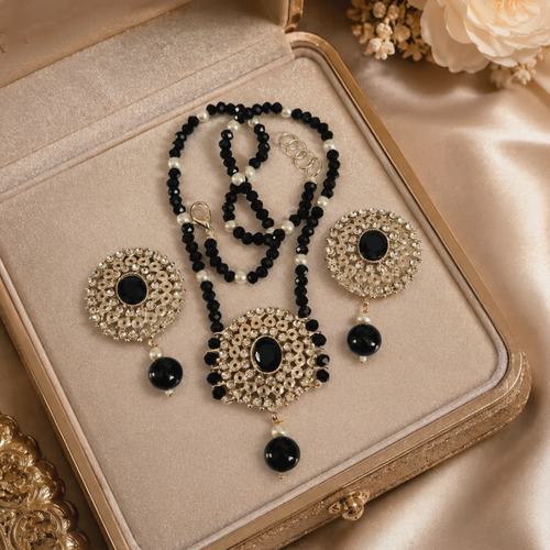 Gorgeous Pendant set